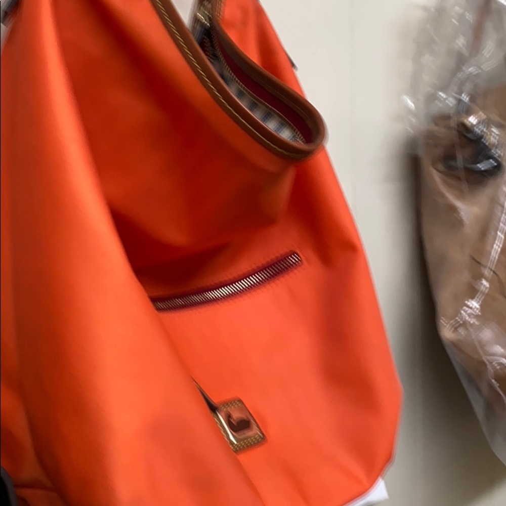 Dooney & bourke purse - Picture 4 of 4